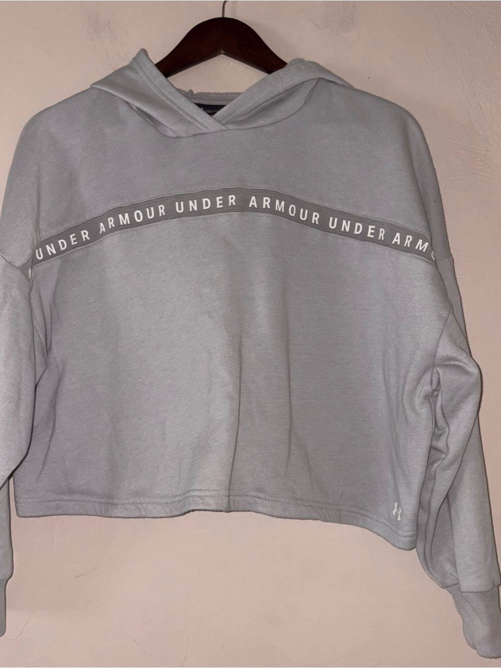 Under Armour Women's Small Gray Cropped Hoodie Fleece Logo Tape Sweatshirt